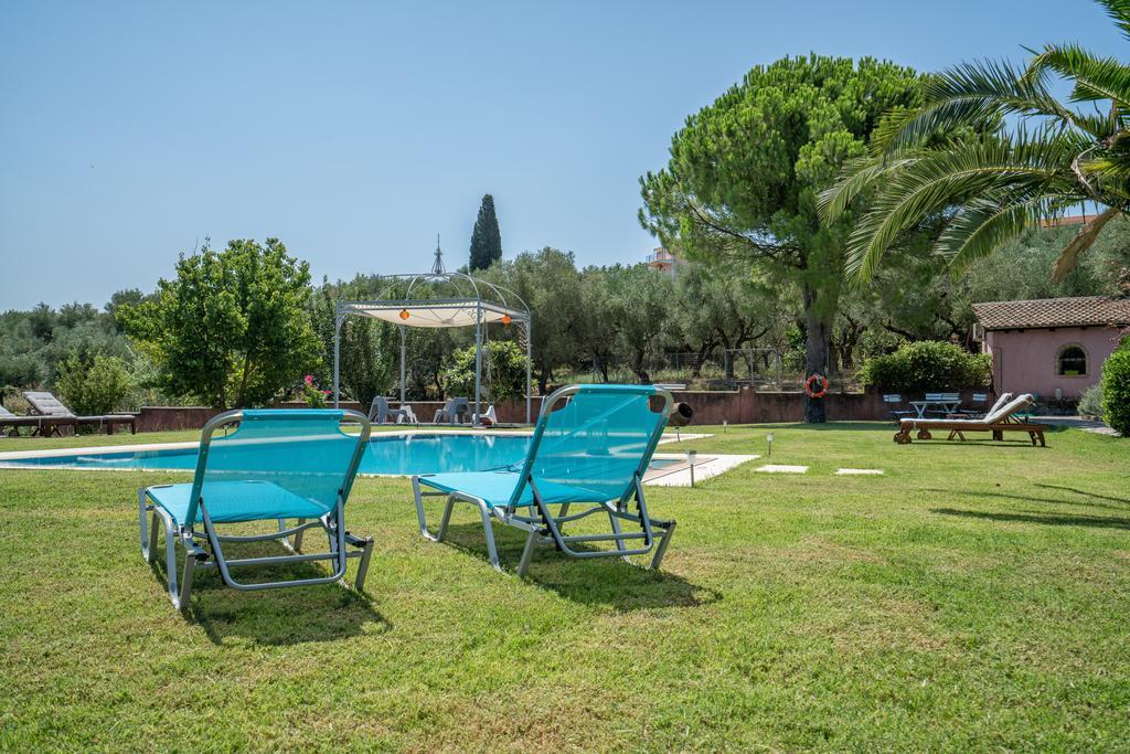 Villa Sarakino House Of Literature à Agios Dimitrios  Extérieur photo